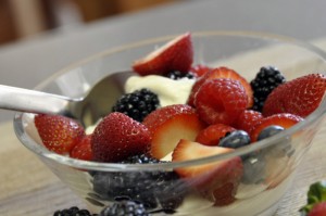 greek_yogurt_with_berries_big2