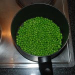 Cook the peas in olive oil for +-30min until soft, salt and pepper, smash or blend until fine.