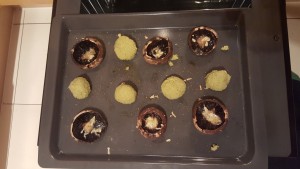 6.	Place the Pollpette with mushrooms (with little grated garlic);