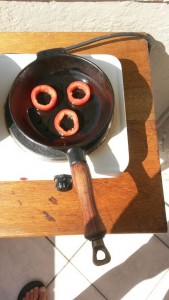 Fry the tomatoes