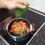 3.	Chop the tomato and parsley, then throw them into the muscles